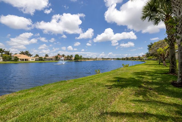 111 Tresana Boulevard 27, Jupiter, FL 33478