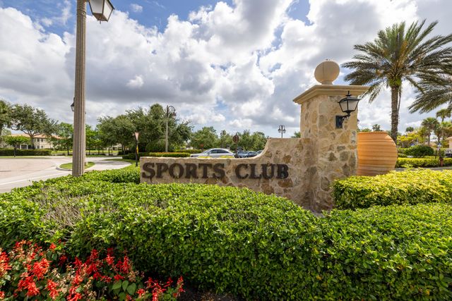111 Tresana Boulevard 27, Jupiter, FL 33478