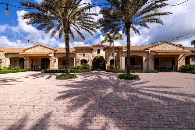 111 Tresana Boulevard 27, Jupiter, FL 33478