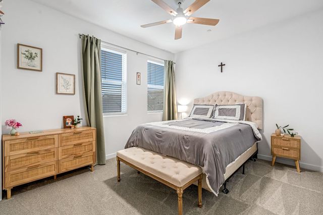 1039 Compass Drive W, Madera, CA 93636