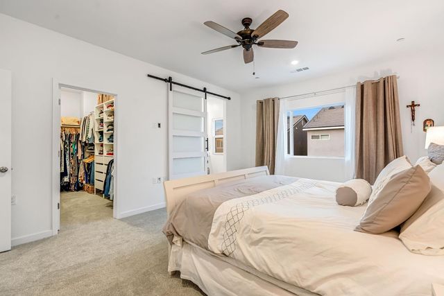 1039 Compass Drive W, Madera, CA 93636