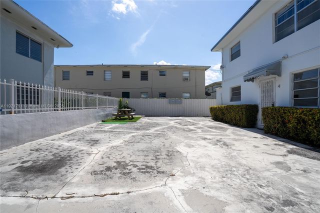 450 NE 82nd Ter 8, Miami, FL 33138