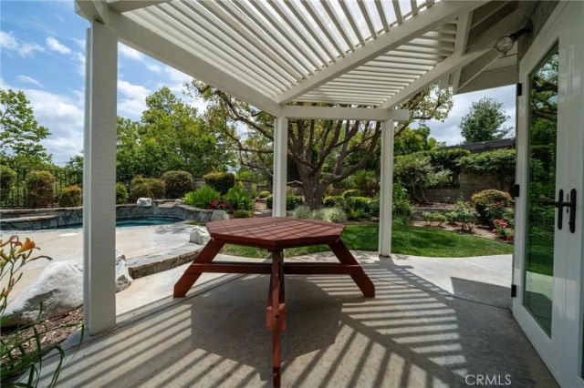 26072 Charing Cross, Valencia, CA 91355
