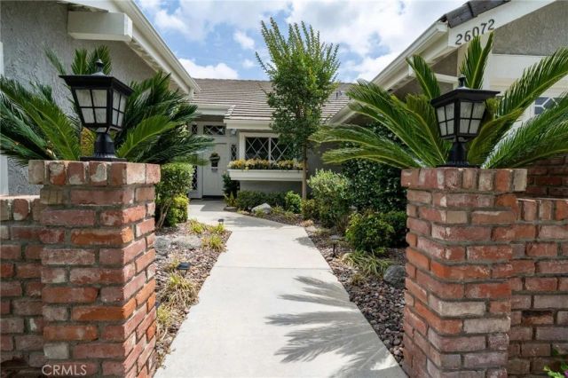 26072 Charing Cross, Valencia, CA 91355