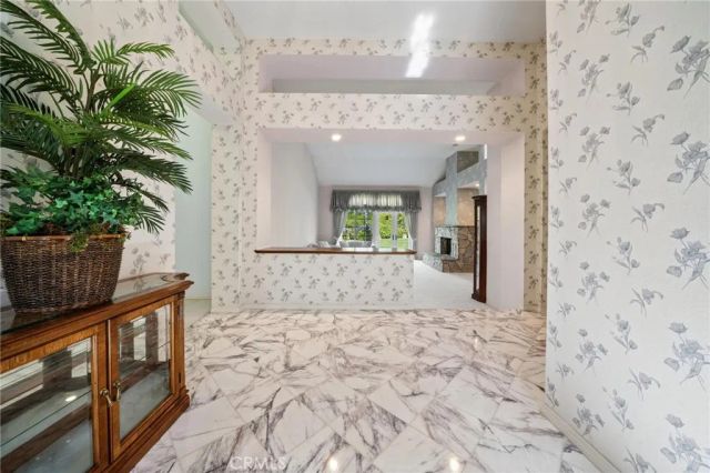 26072 Charing Cross, Valencia, CA 91355