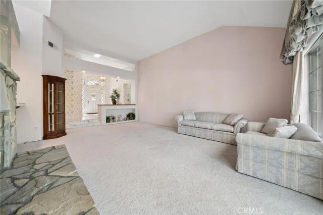 26072 Charing Cross, Valencia, CA 91355