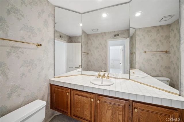26072 Charing Cross, Valencia, CA 91355
