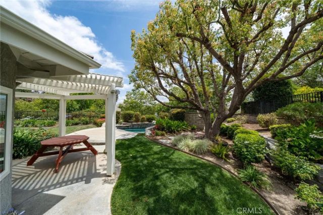 26072 Charing Cross, Valencia, CA 91355