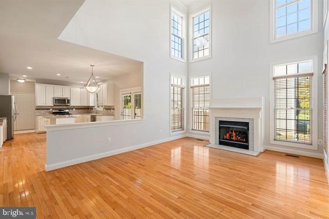2038 MADRILLON RD, Vienna, VA 22182