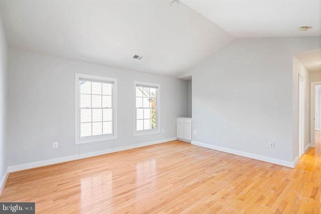 2038 MADRILLON RD, Vienna, VA 22182