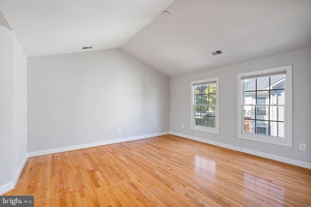 2038 MADRILLON RD, Vienna, VA 22182