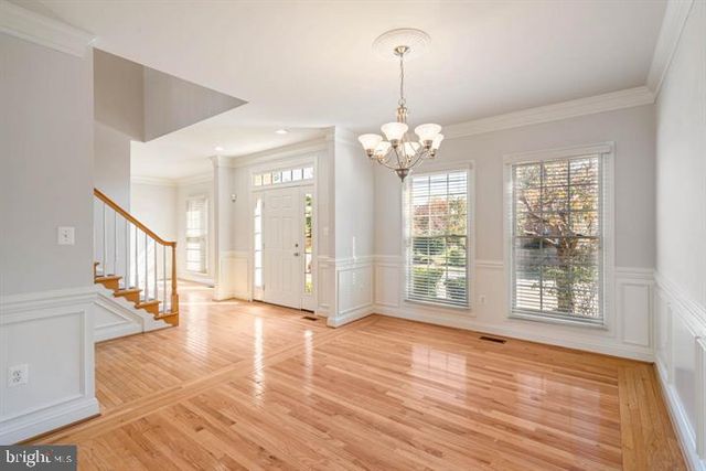 2038 MADRILLON RD, Vienna, VA 22182