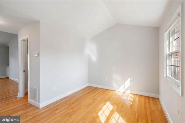 2038 MADRILLON RD, Vienna, VA 22182