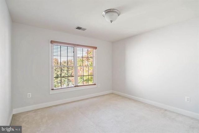 2038 MADRILLON RD, Vienna, VA 22182