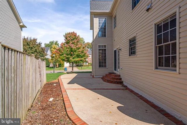 2038 MADRILLON RD, Vienna, VA 22182