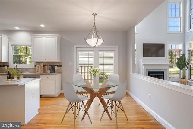 2038 MADRILLON RD, Vienna, VA 22182