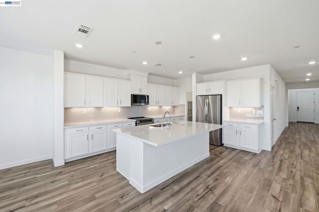1028 Bluebell Circle, Discovery Bay, CA 94505