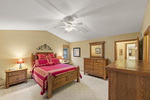 506 E Rossman STREET, Hartford, WI 53027