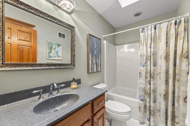 506 E Rossman STREET, Hartford, WI 53027