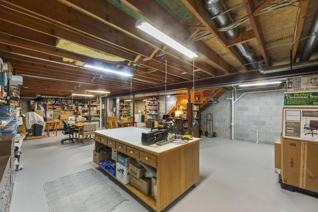 506 E Rossman STREET, Hartford, WI 53027