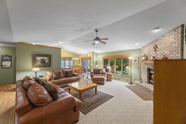 506 E Rossman STREET, Hartford, WI 53027