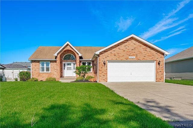 6926 Rebecca Drive, Wheatfield, NY 14304