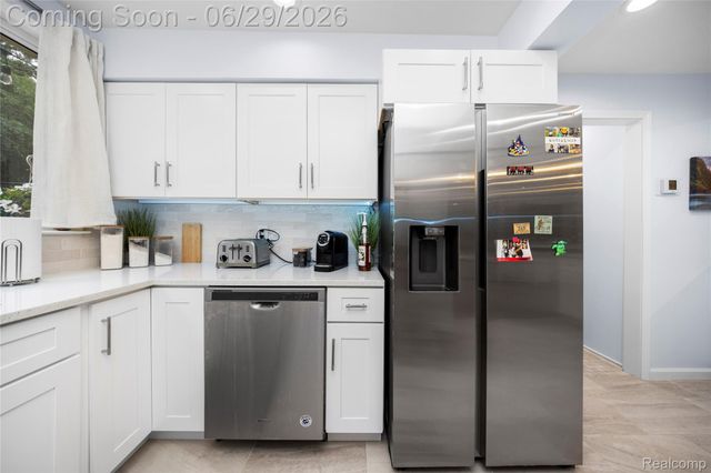 6085 Worlington Road, Bloomfield Hills, MI 48301