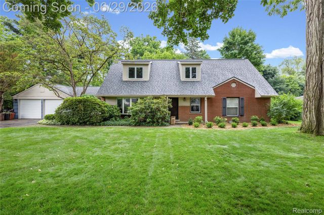 6085 Worlington Road, Bloomfield Hills, MI 48301