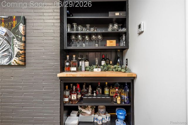 6085 Worlington Road, Bloomfield Hills, MI 48301