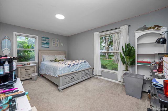 6085 Worlington Road, Bloomfield Hills, MI 48301