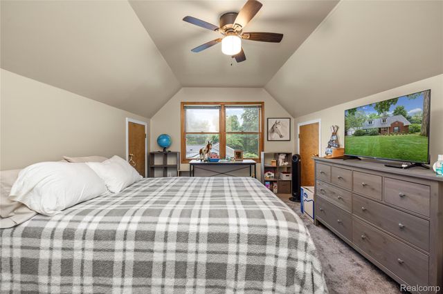 6085 Worlington Road, Bloomfield Hills, MI 48301