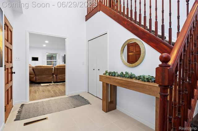 6085 Worlington Road, Bloomfield Hills, MI 48301