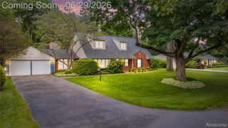 6085 Worlington Road, Bloomfield Hills, MI 48301