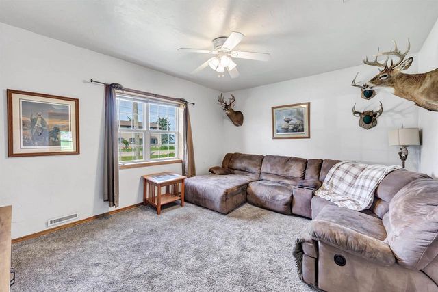 W1570 COUNTY ROAD C, Pulaski, WI 54162