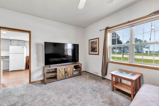 W1570 COUNTY ROAD C, Pulaski, WI 54162