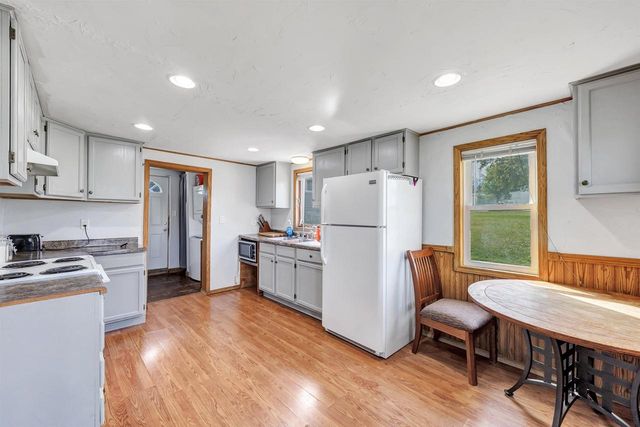 W1570 COUNTY ROAD C, Pulaski, WI 54162