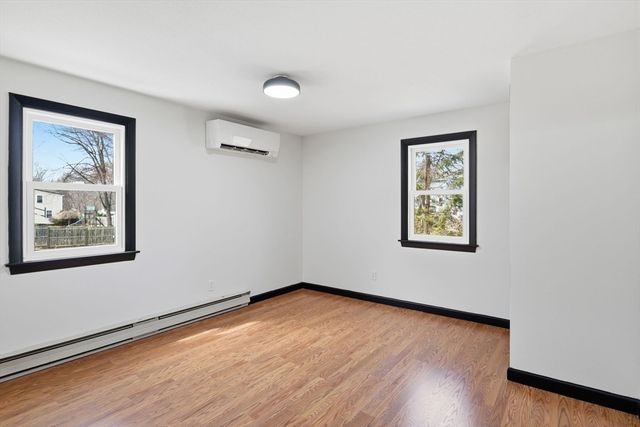 235 Vineland Ave, East Longmeadow, MA 01028