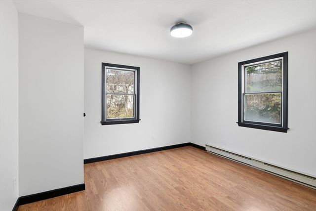 235 Vineland Ave, East Longmeadow, MA 01028