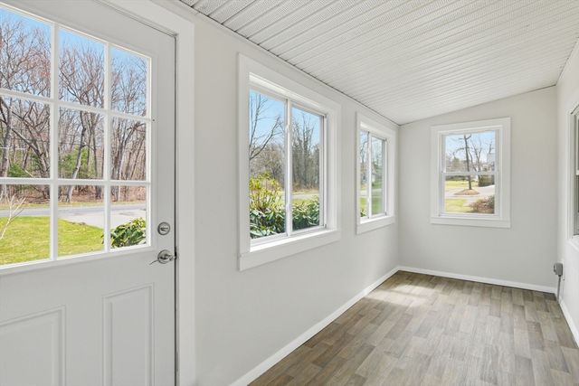 235 Vineland Ave, East Longmeadow, MA 01028