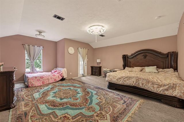 6027 Shadow Isle Lane, Houston, TX 77084