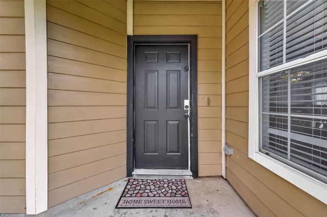 6027 Shadow Isle Lane, Houston, TX 77084