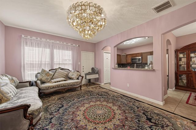 6027 Shadow Isle Lane, Houston, TX 77084