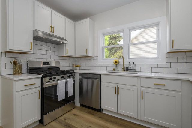 3328 9TH STREET, Milwaukee, WI 53215