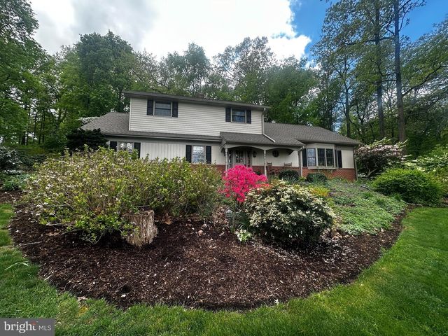 105 NORTHVIEW RD, Lititz, PA 17543