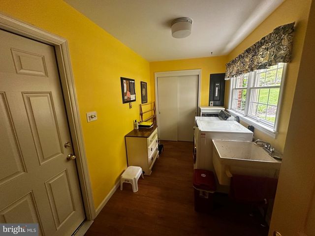 105 NORTHVIEW RD, Lititz, PA 17543