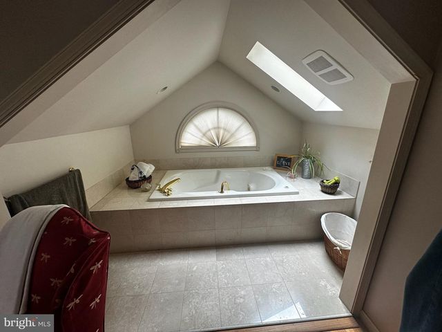 105 NORTHVIEW RD, Lititz, PA 17543