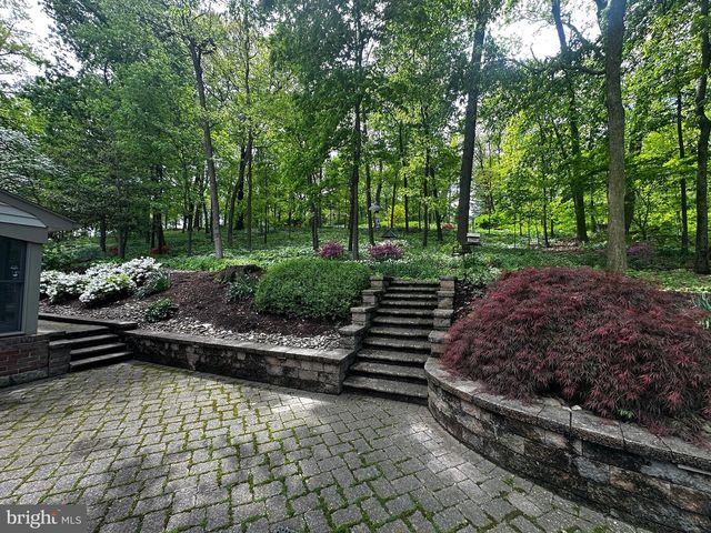 105 NORTHVIEW RD, Lititz, PA 17543