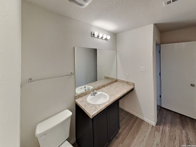 9535 Apple Ridge, San Antonio, TX 78239
