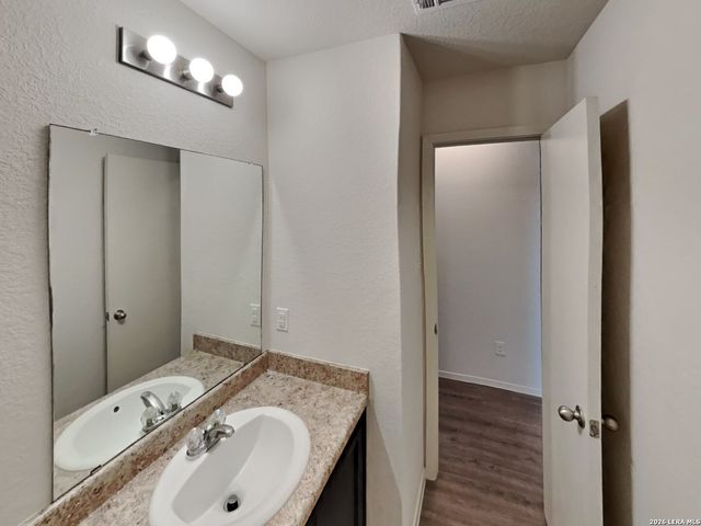 9535 Apple Ridge, San Antonio, TX 78239