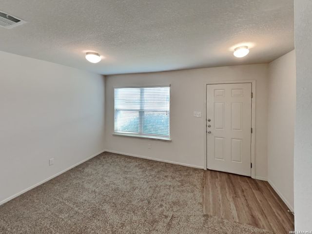 9535 Apple Ridge, San Antonio, TX 78239